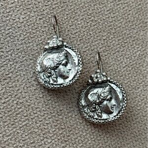 VINTAGE Maeve Carr Nee York Art Nouveau Greek Portrait Silver Tone Earrings